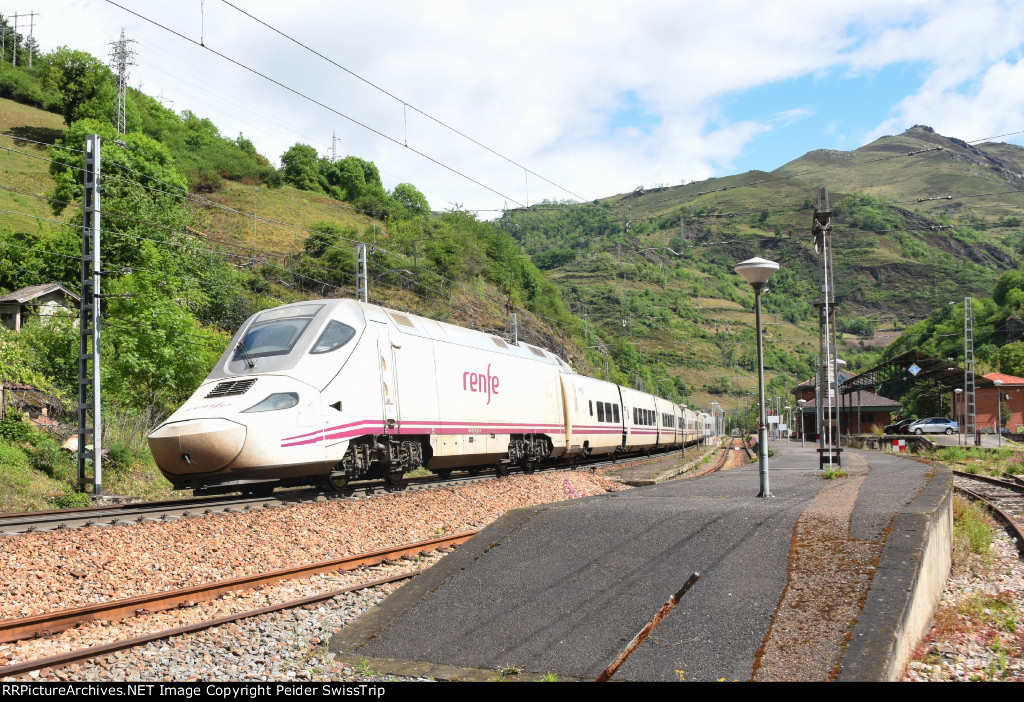 RENFE 130 023